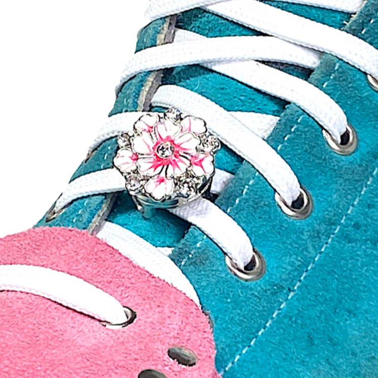 アクセサリーその他 [Monday Edition] FLOWER SHOELACE CHARMS (SET) Teardrop Pearl Flower Shoelace Charms(Set) - MONDAY EDITION